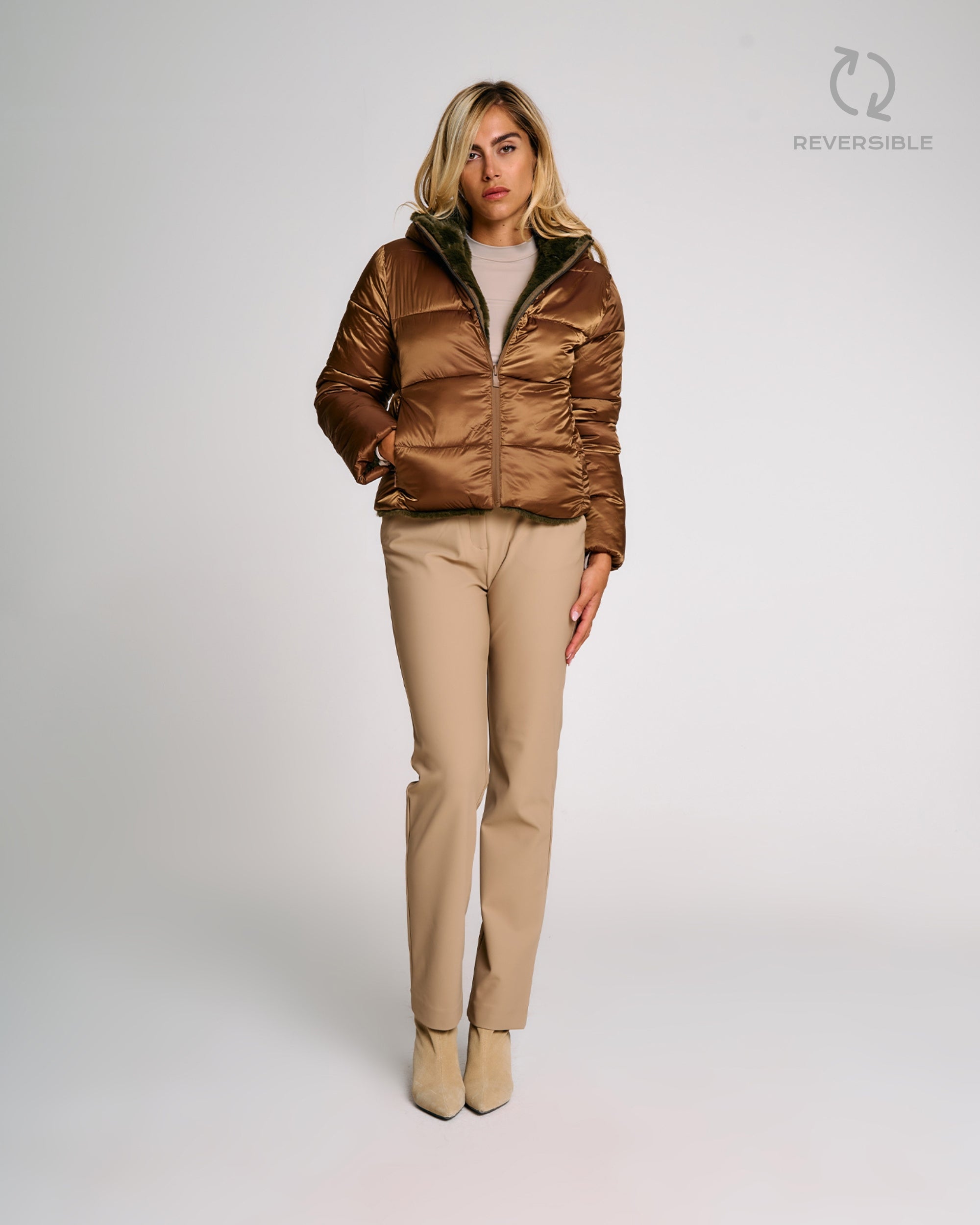 color: army / mandorla