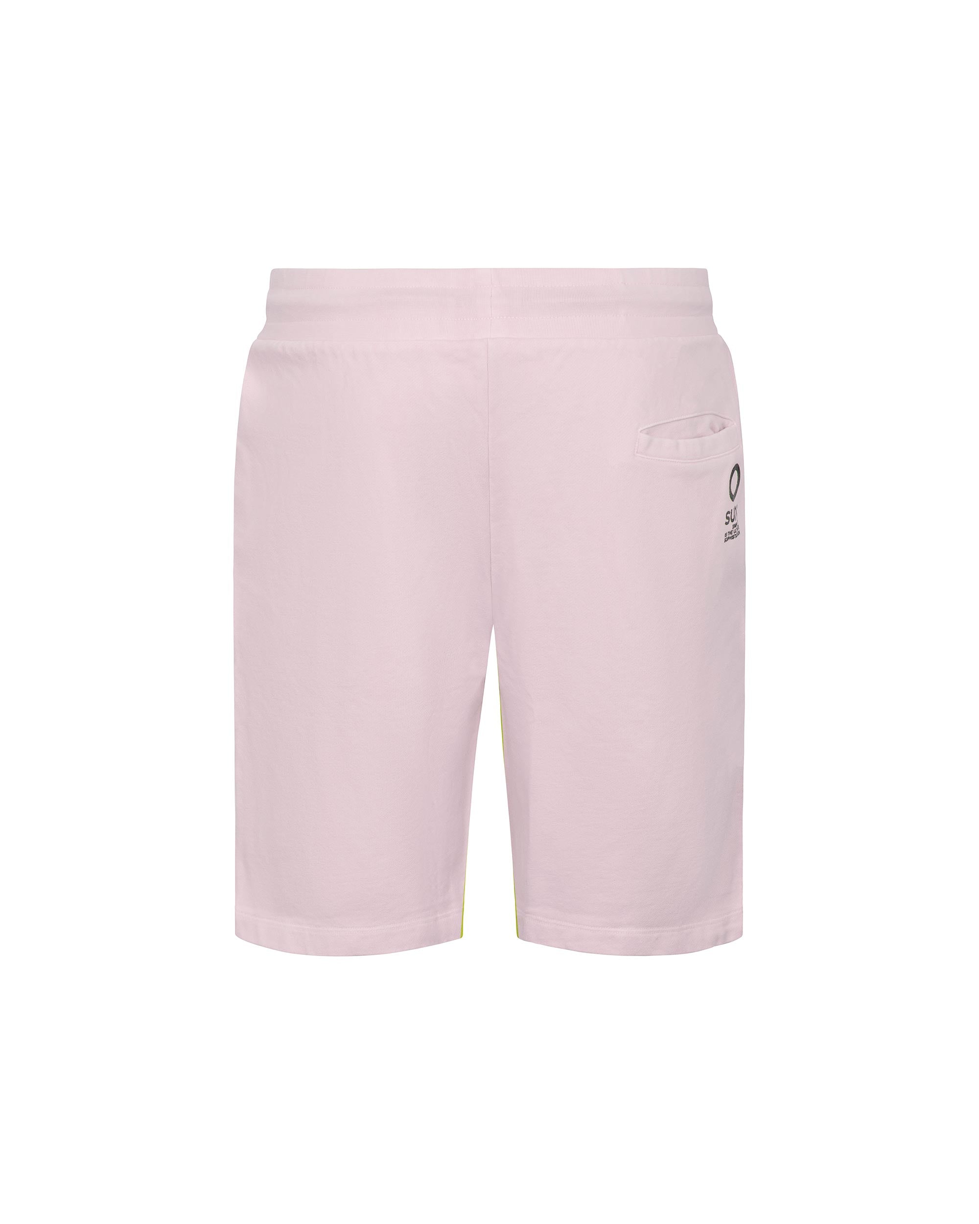 color: pink