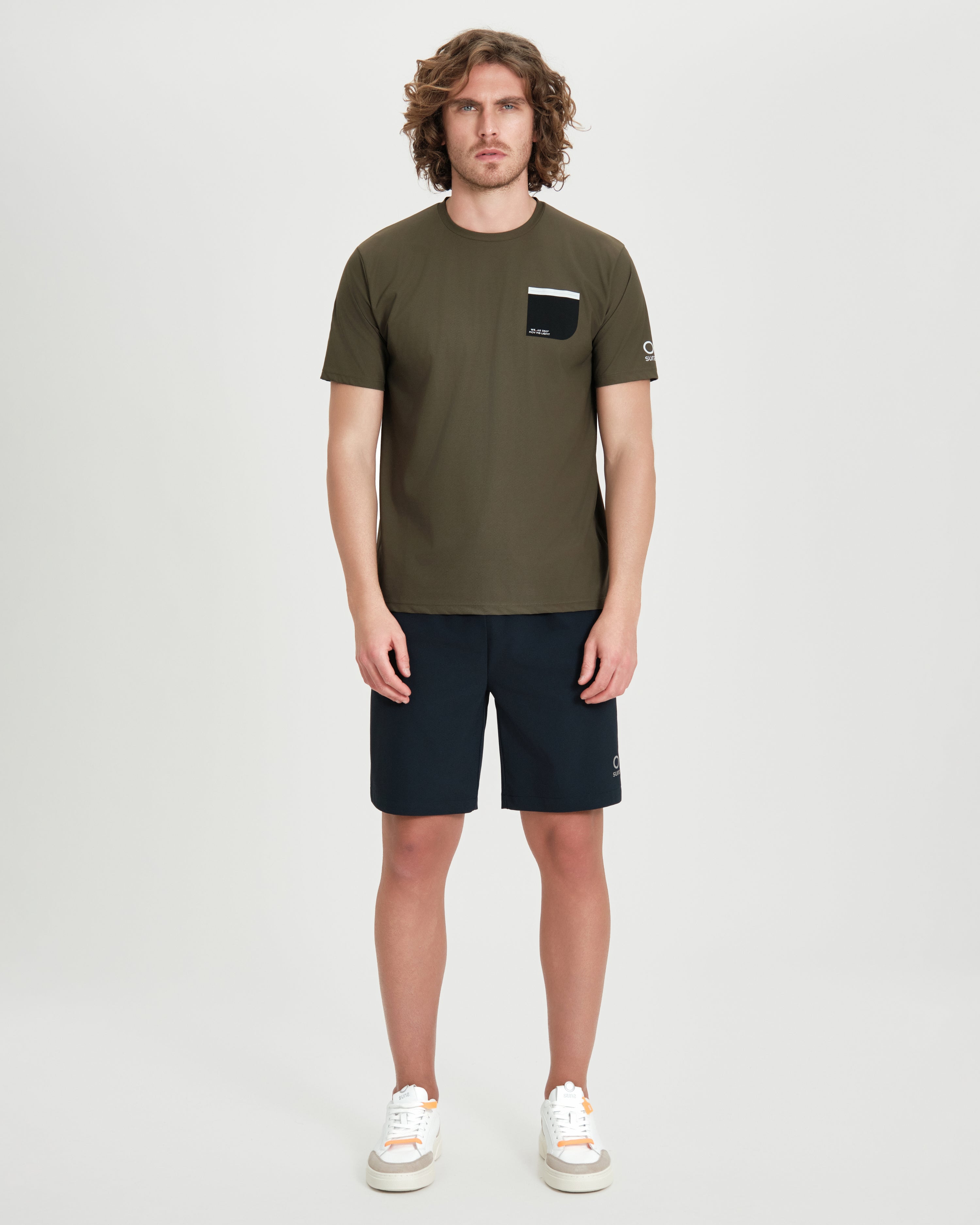 color: olive