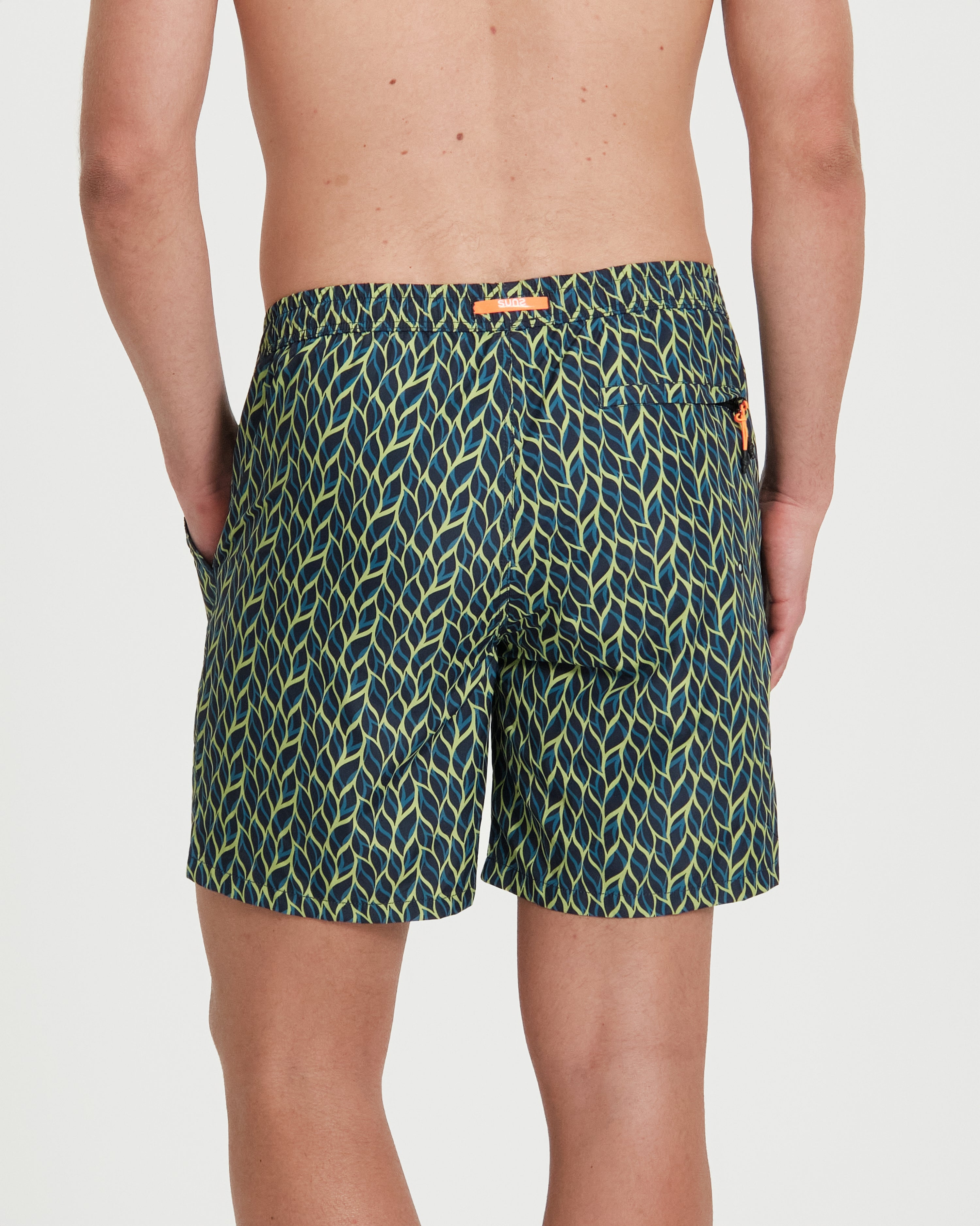 color: leaf lime
