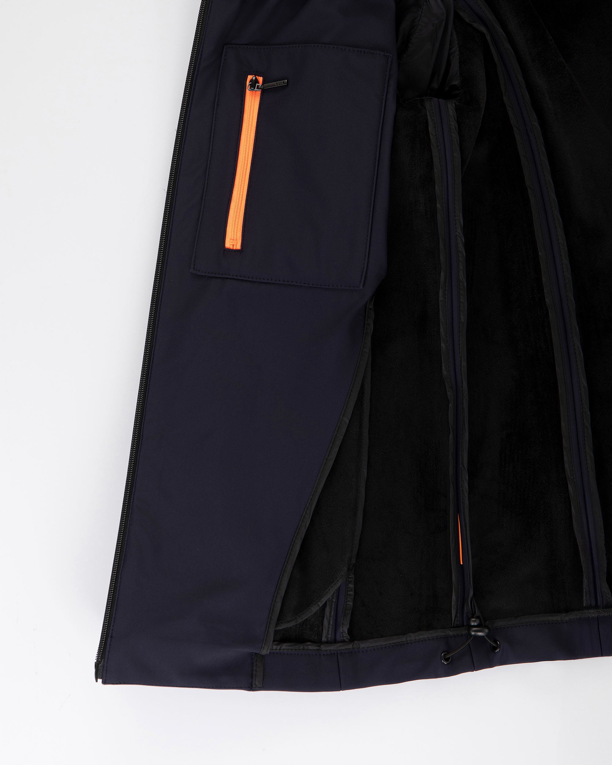 color: dark blue / black