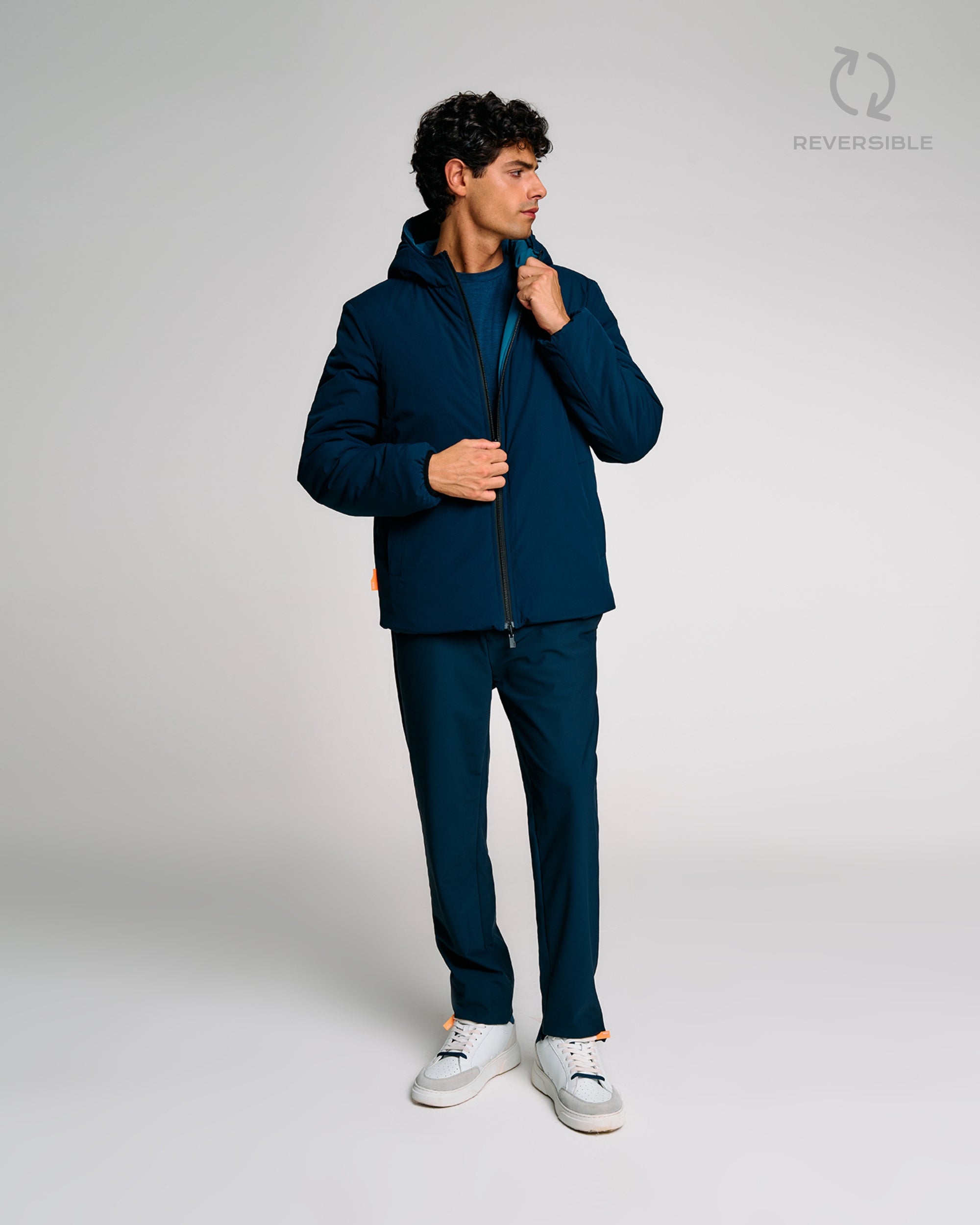 color: petrol/dark blue