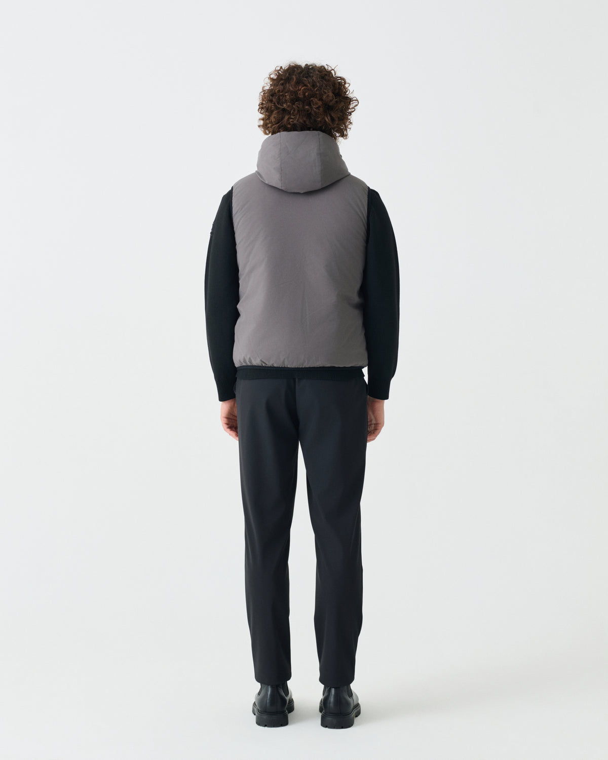 #color: fossil/Dark Grey