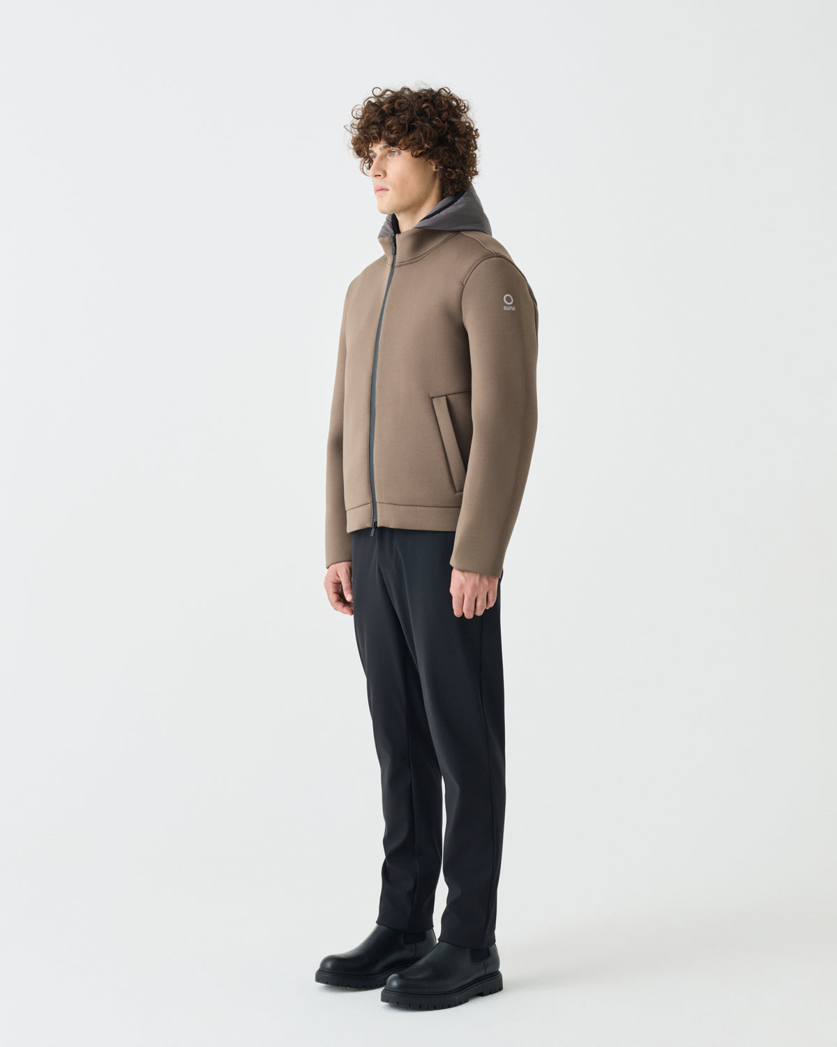 #color: fossil/Dark Grey