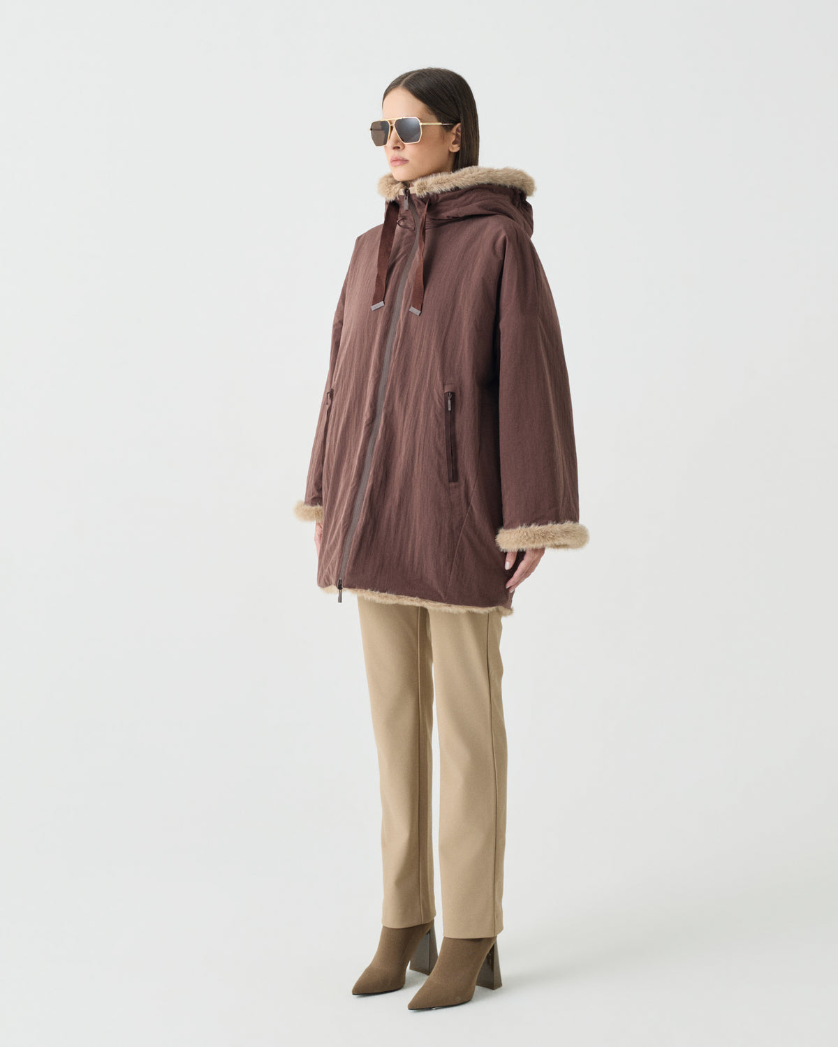 #color: Brown/Beige
