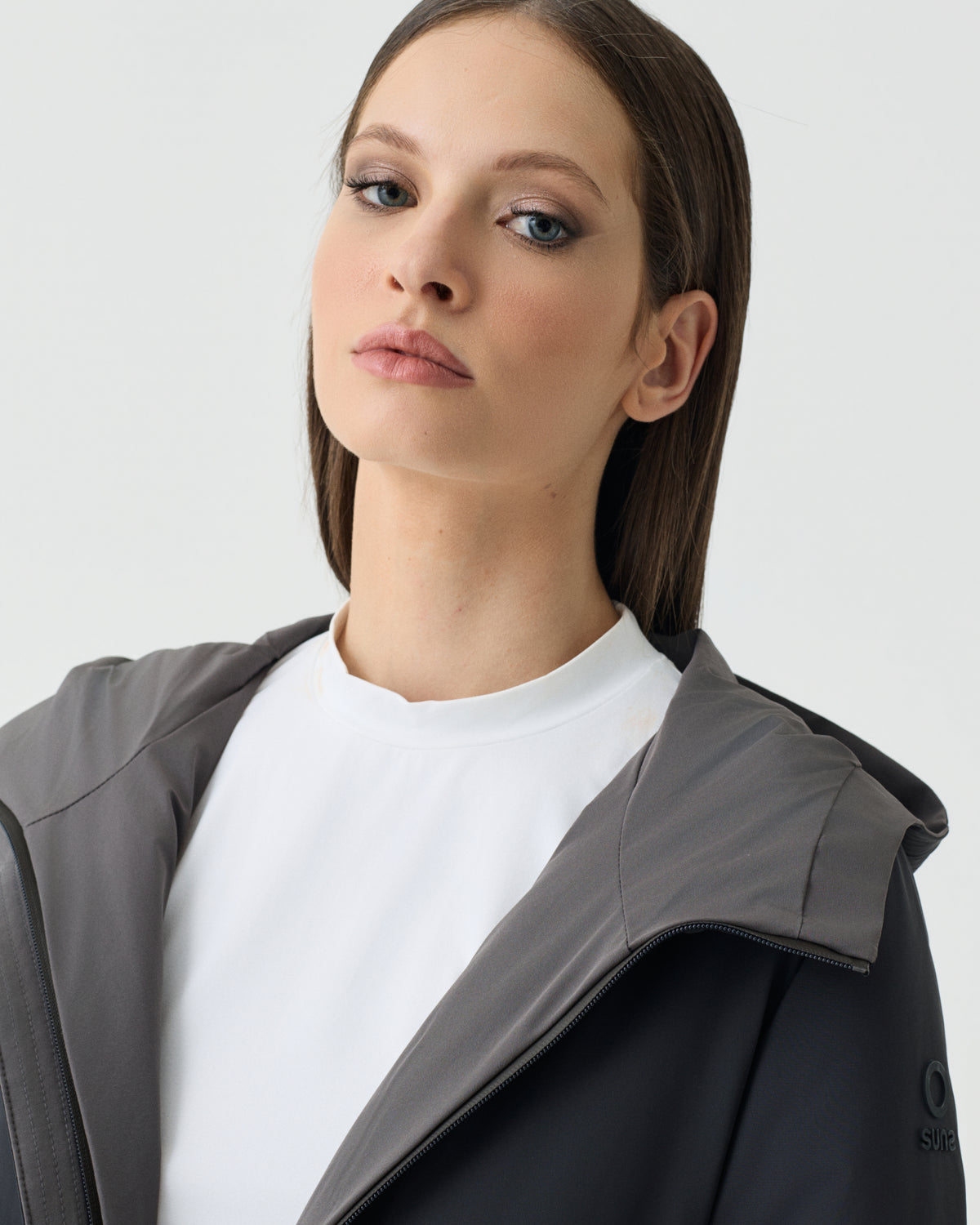 #color: Black/Dark Grey
