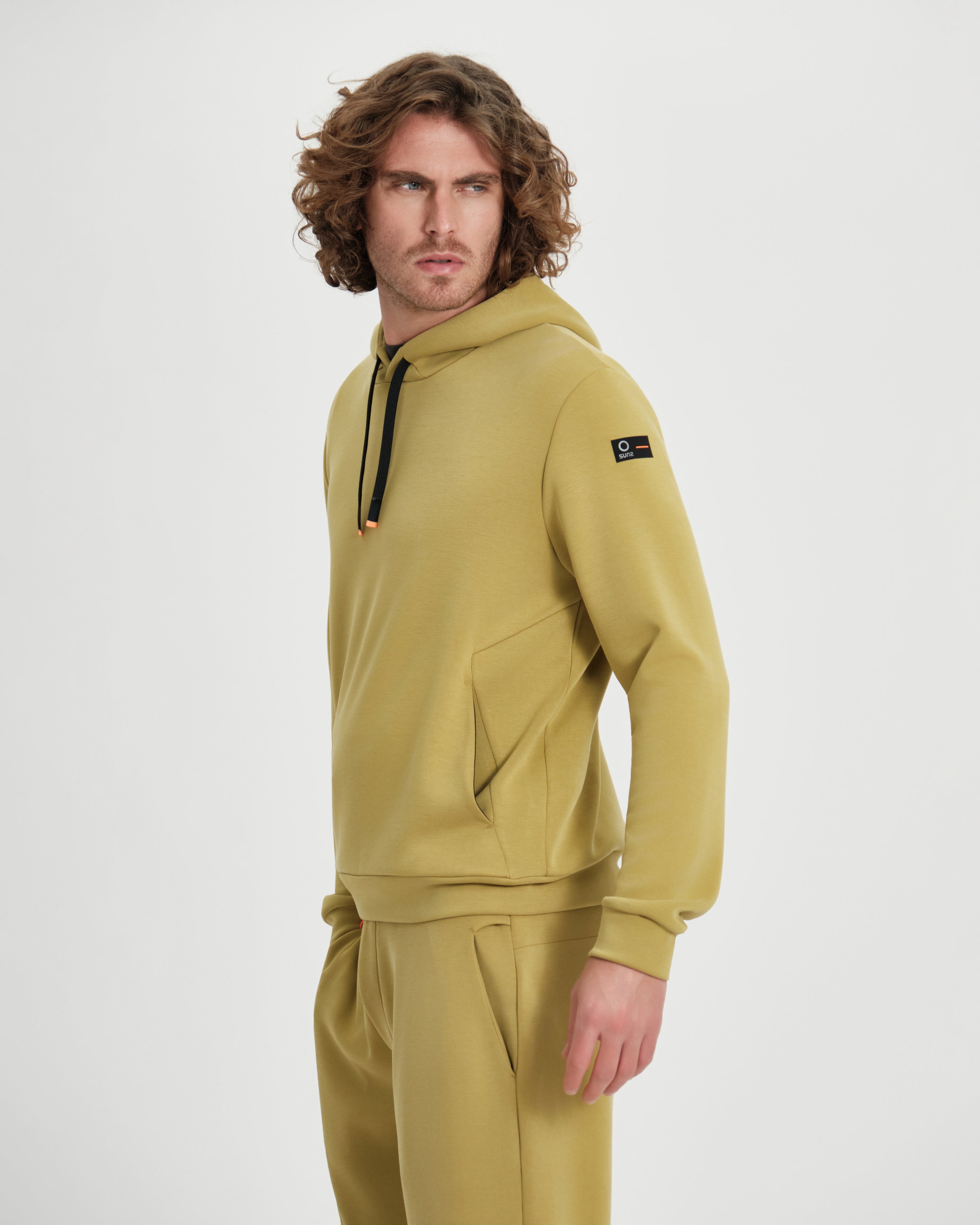 color: ocra