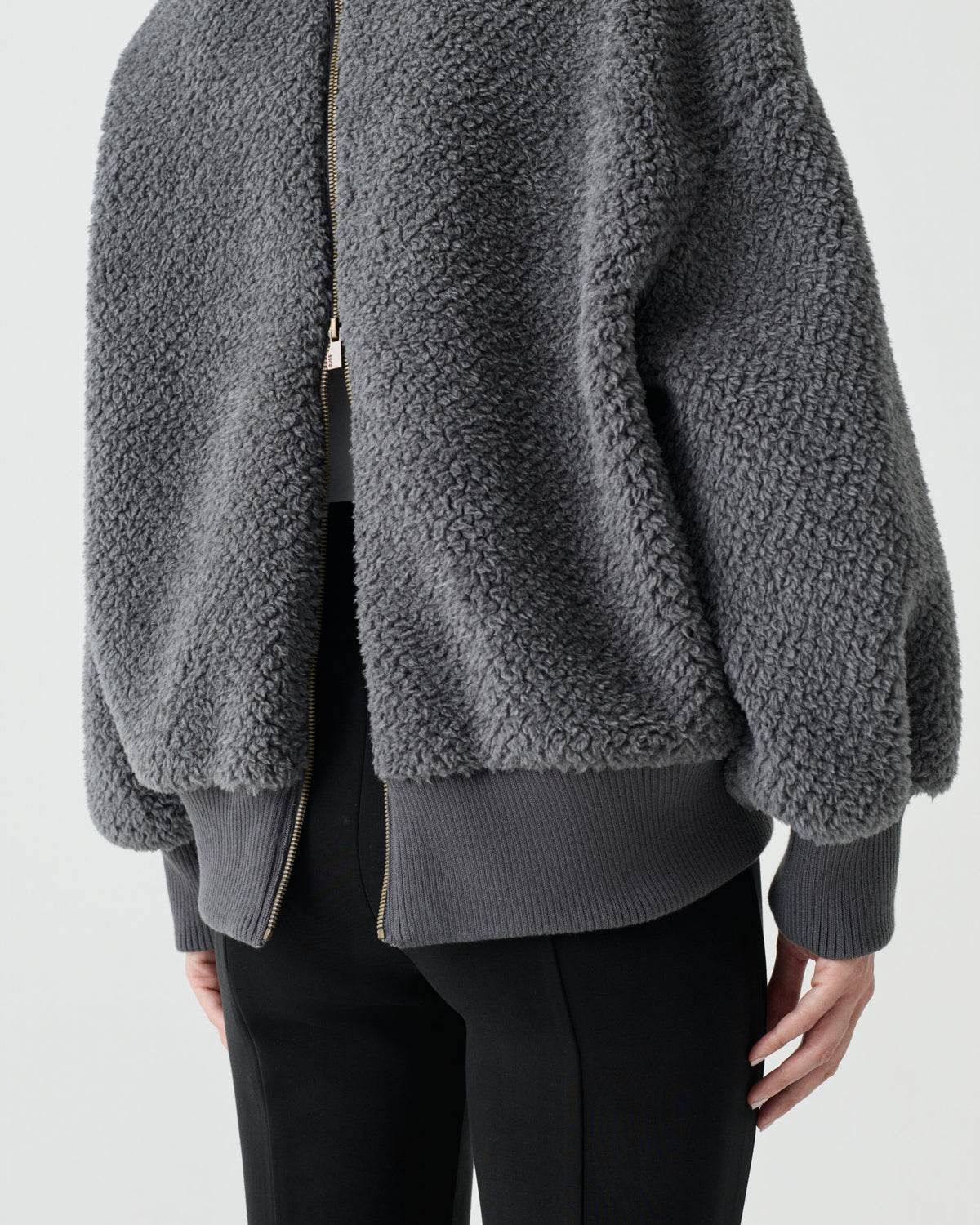 #color: medium-grey