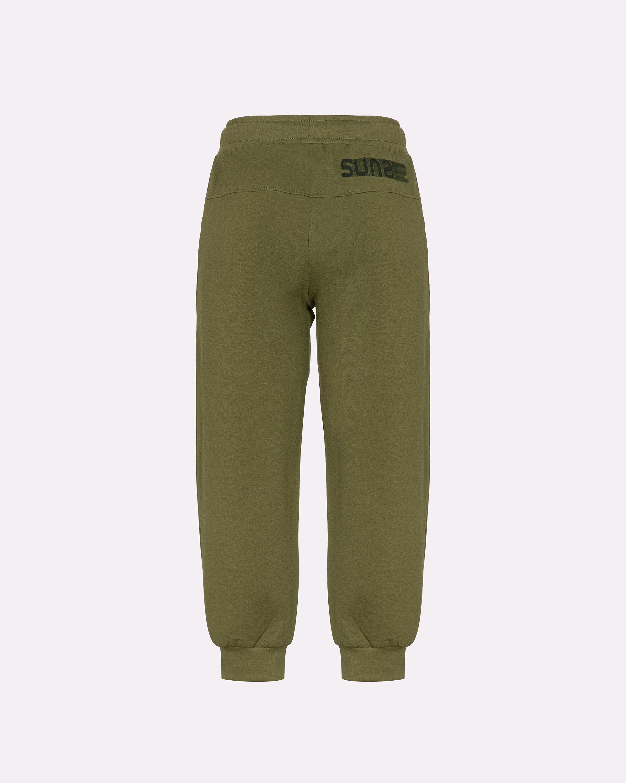 color: olive