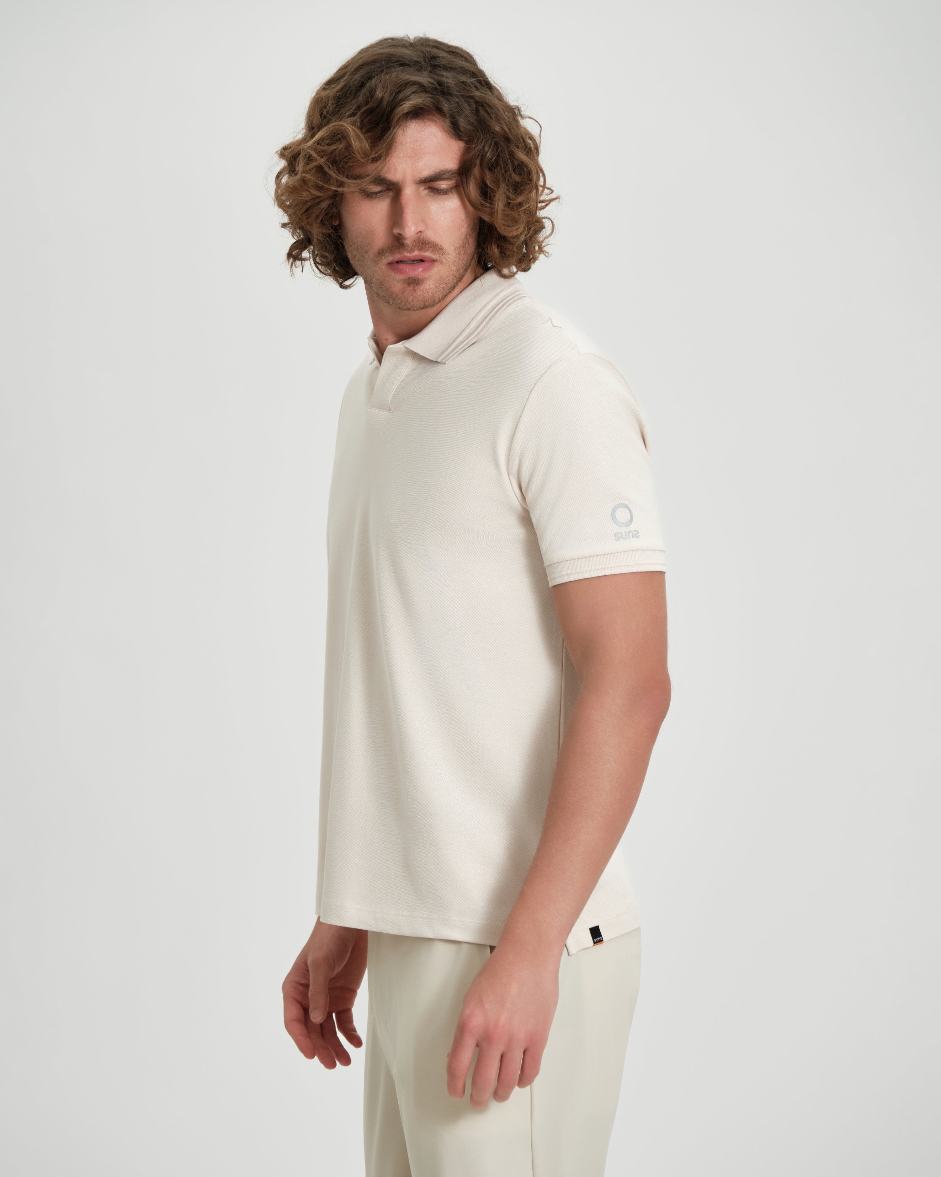 #colore_beige