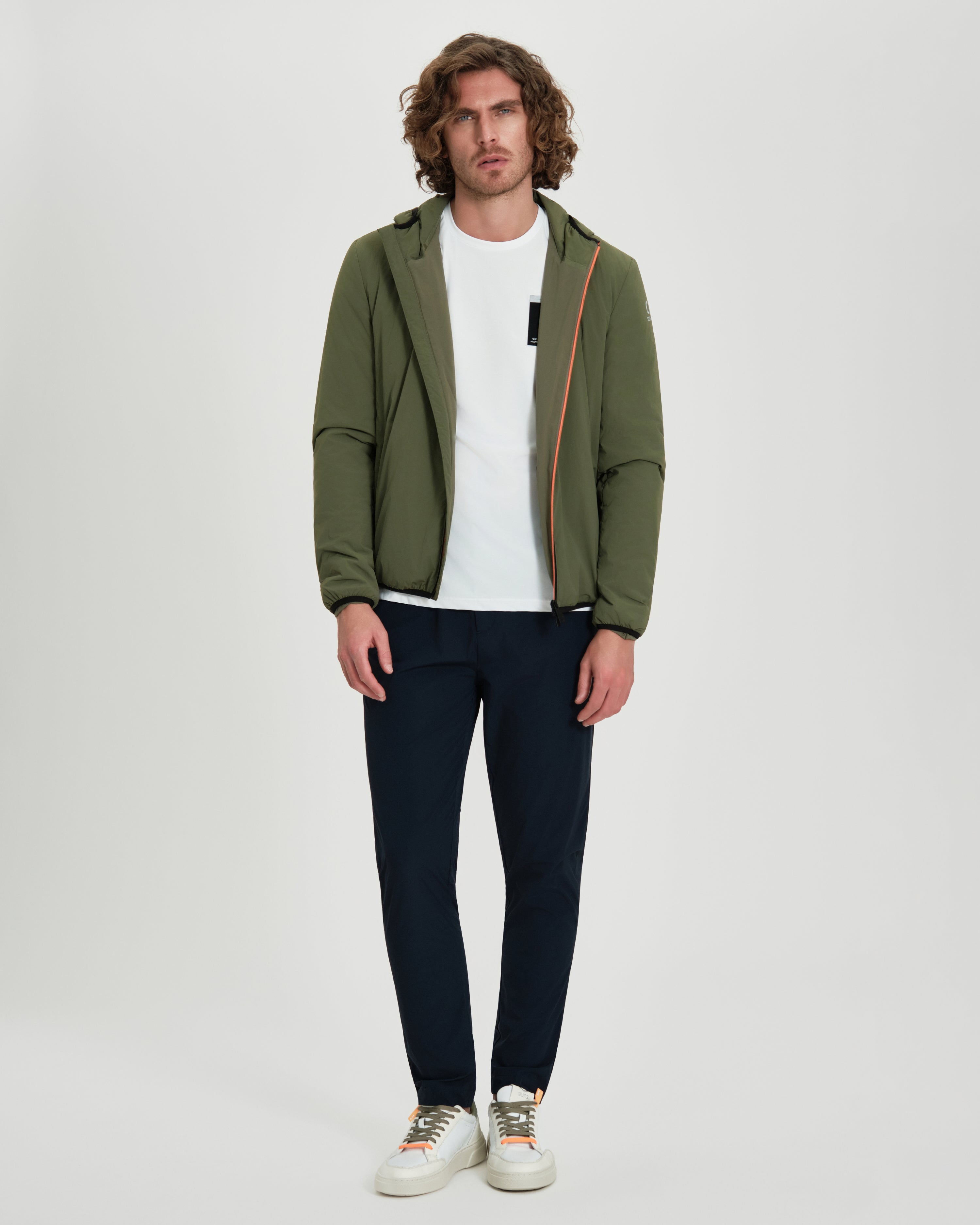 color: olive