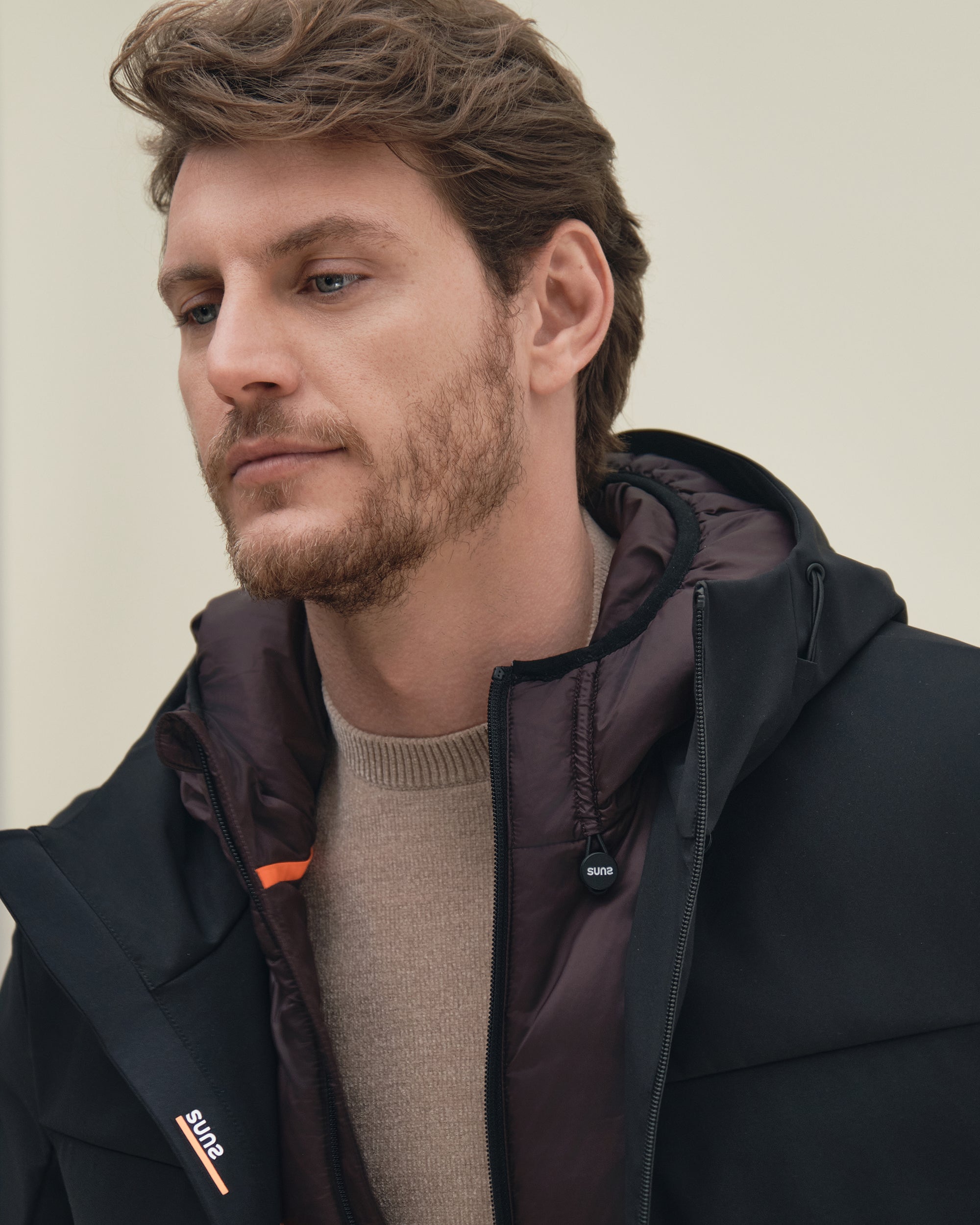 color: black/dark brown