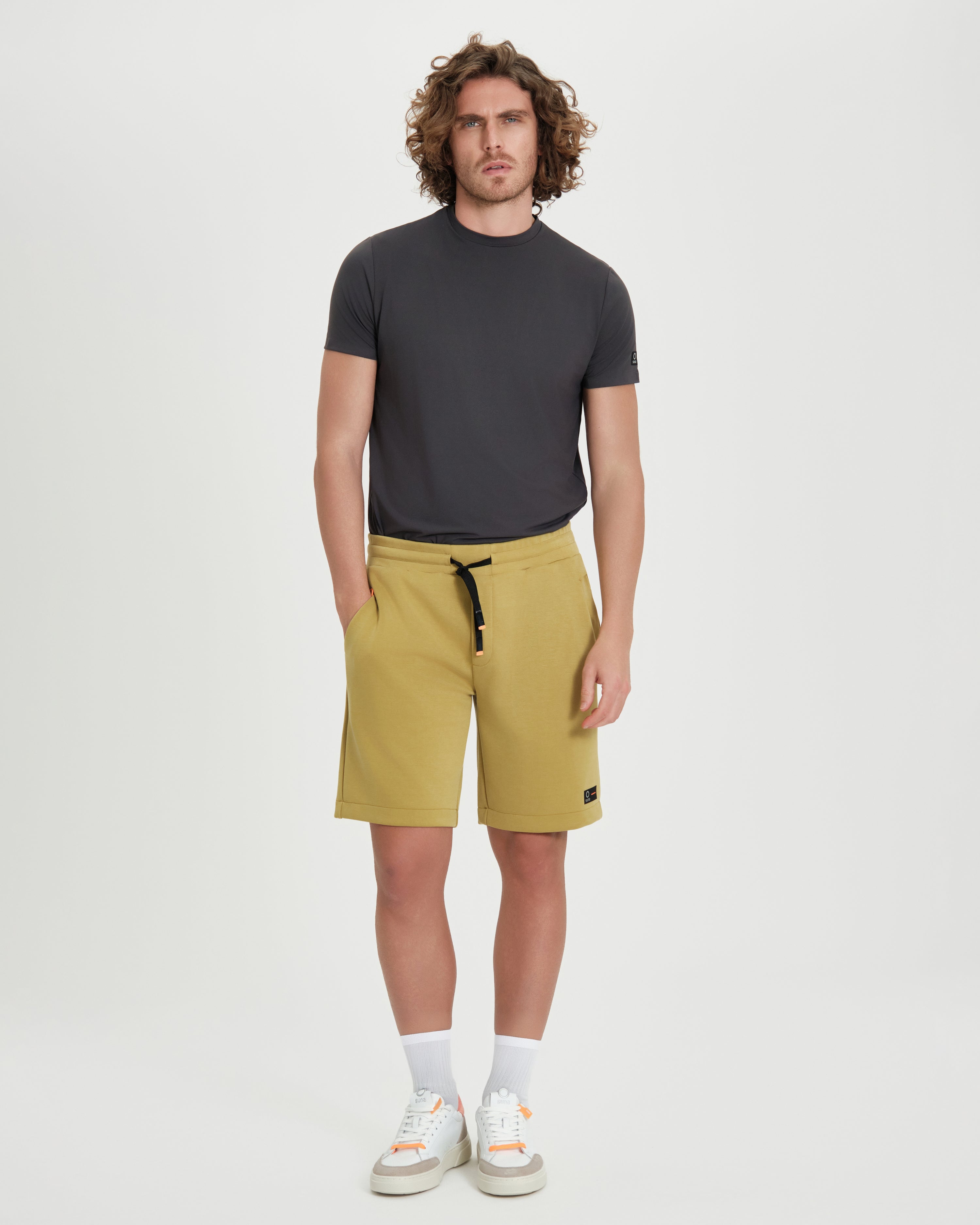 color: ocra