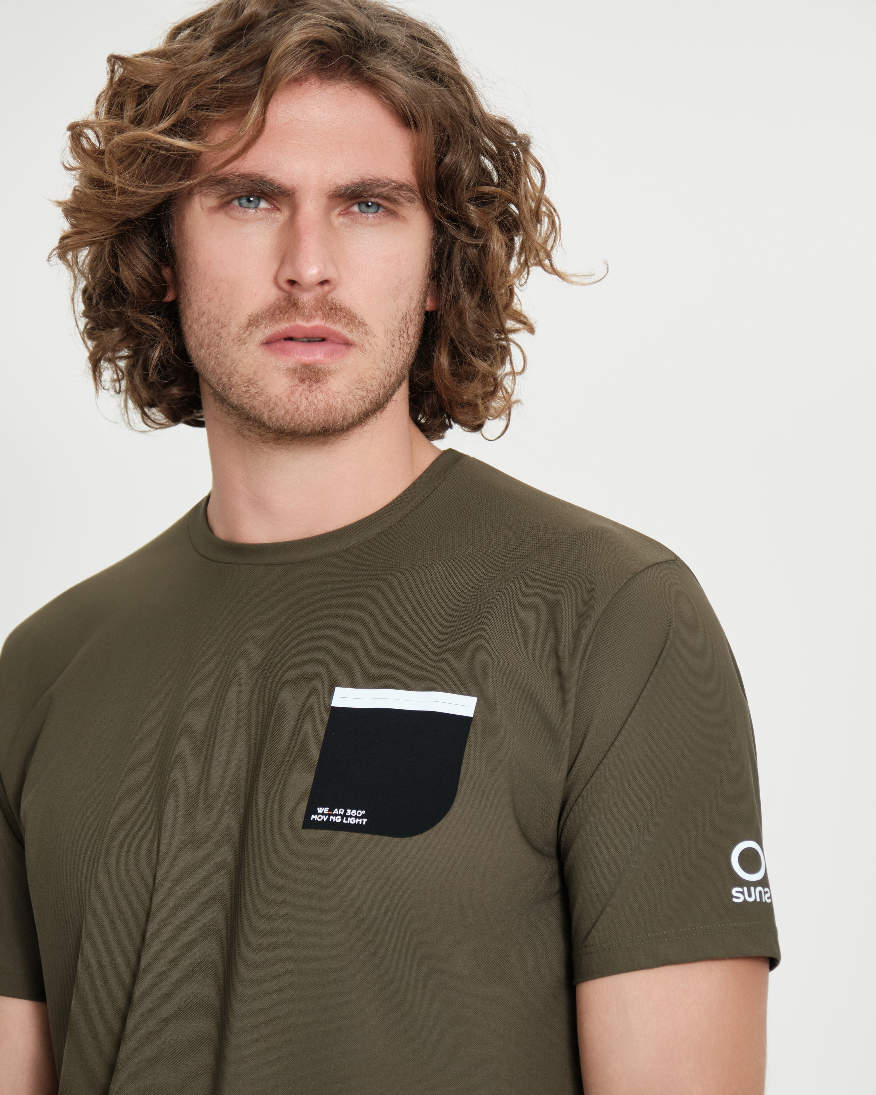 color: olive