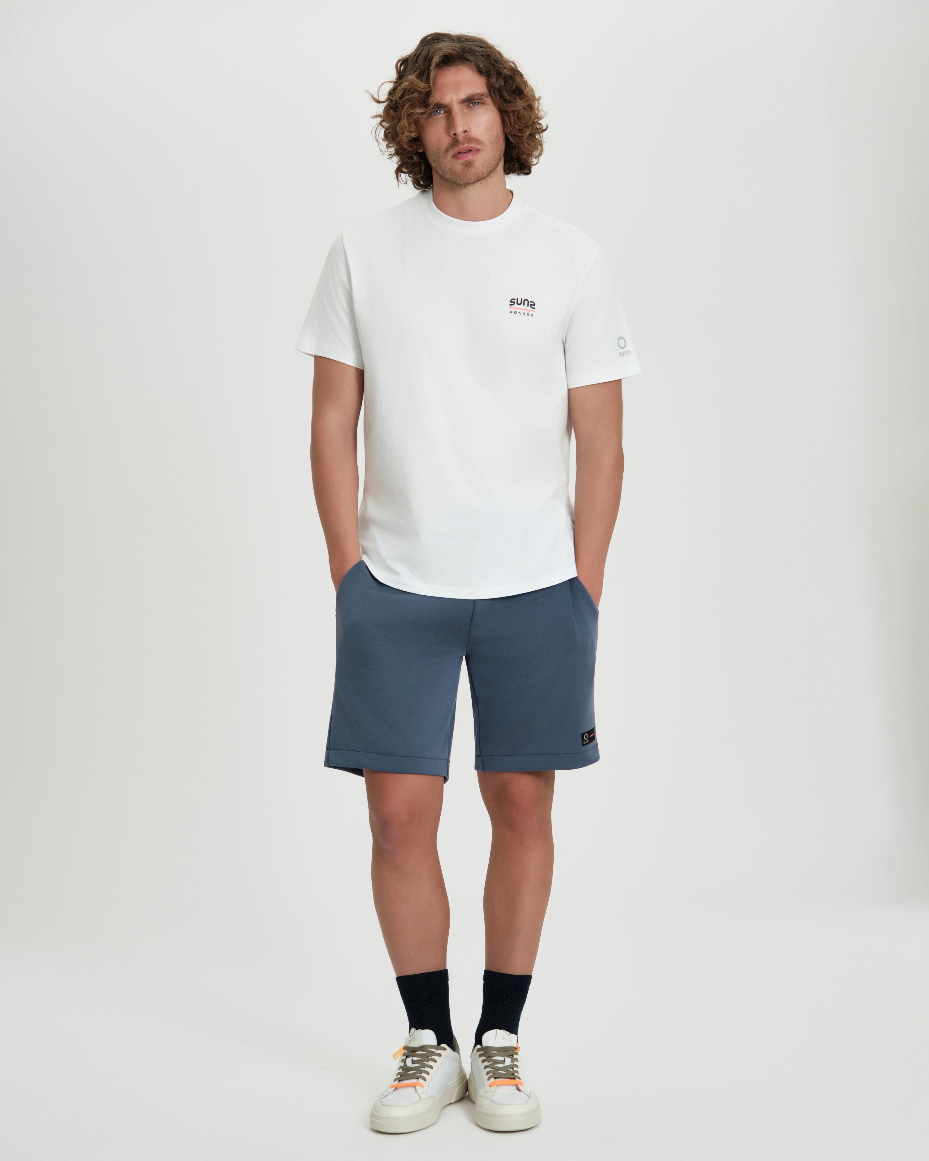 color: avion