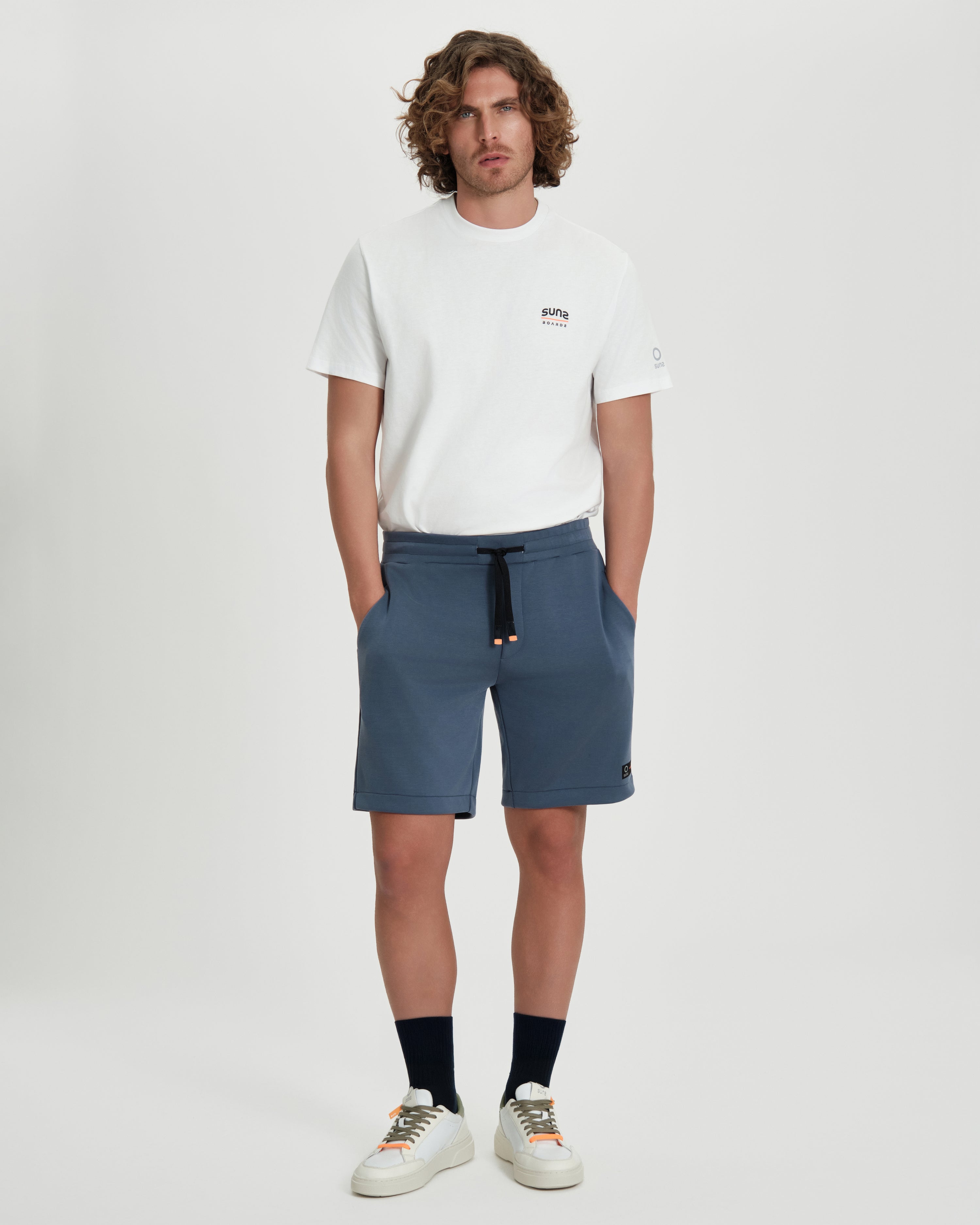 color: avion